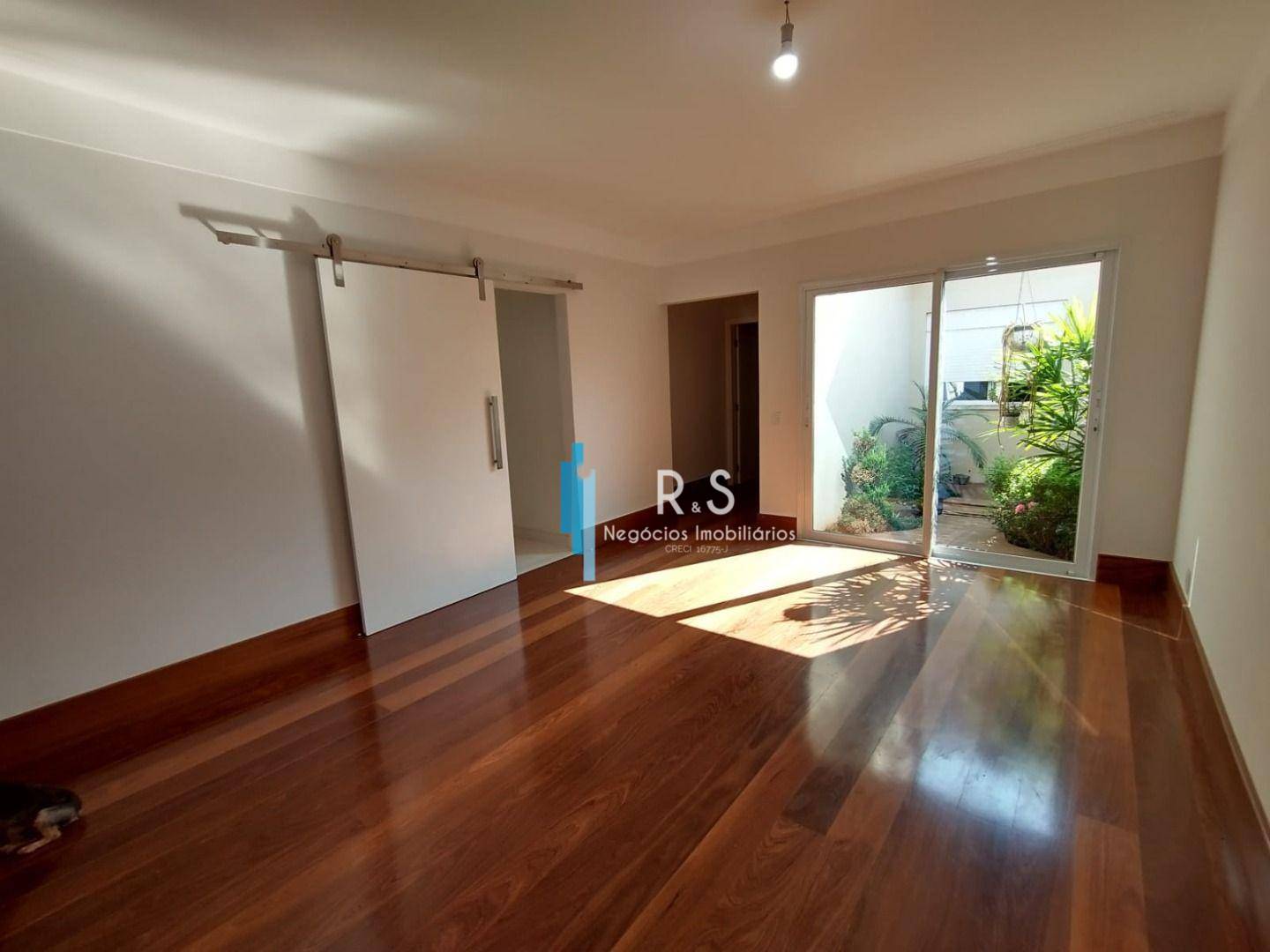 Casa à venda com 3 quartos, 279m² - Foto 20