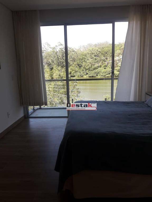 Sobrado à venda com 3 quartos, 310m² - Foto 28