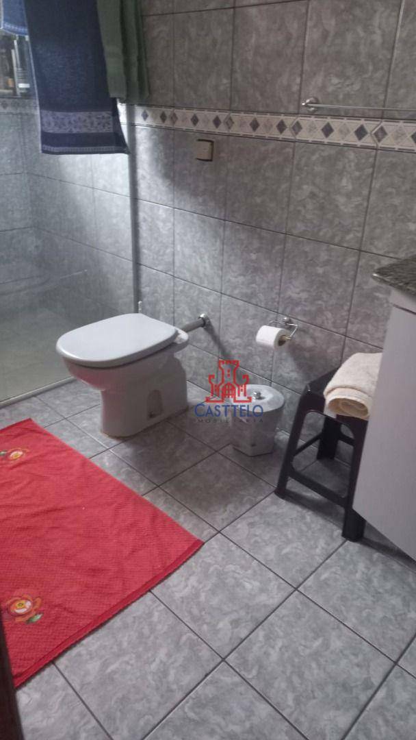 Sobrado à venda com 4 quartos, 250M2 - Foto 22