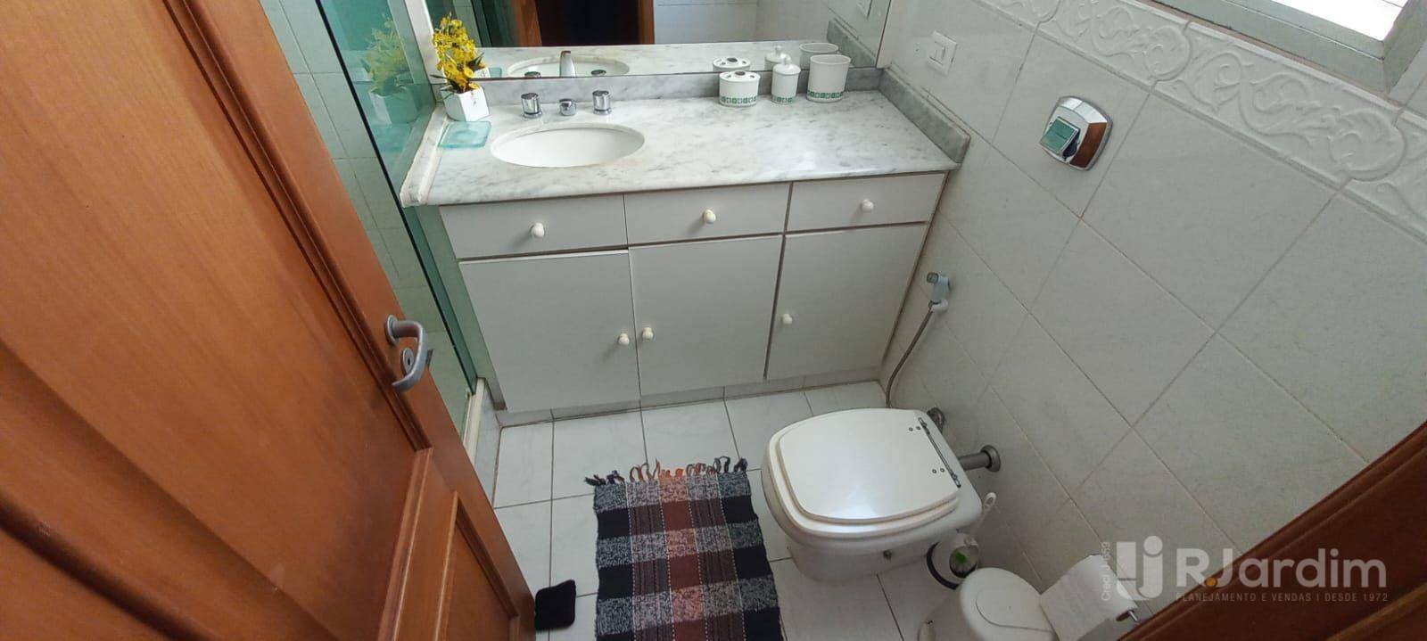 Apartamento à venda e aluguel com 3 quartos, 155m² - Foto 20