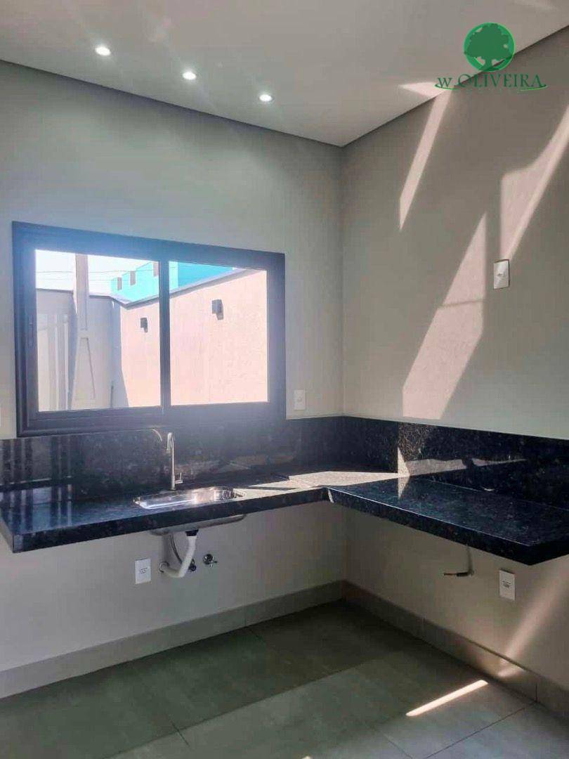 Casa à venda com 2 quartos, 100m² - Foto 9