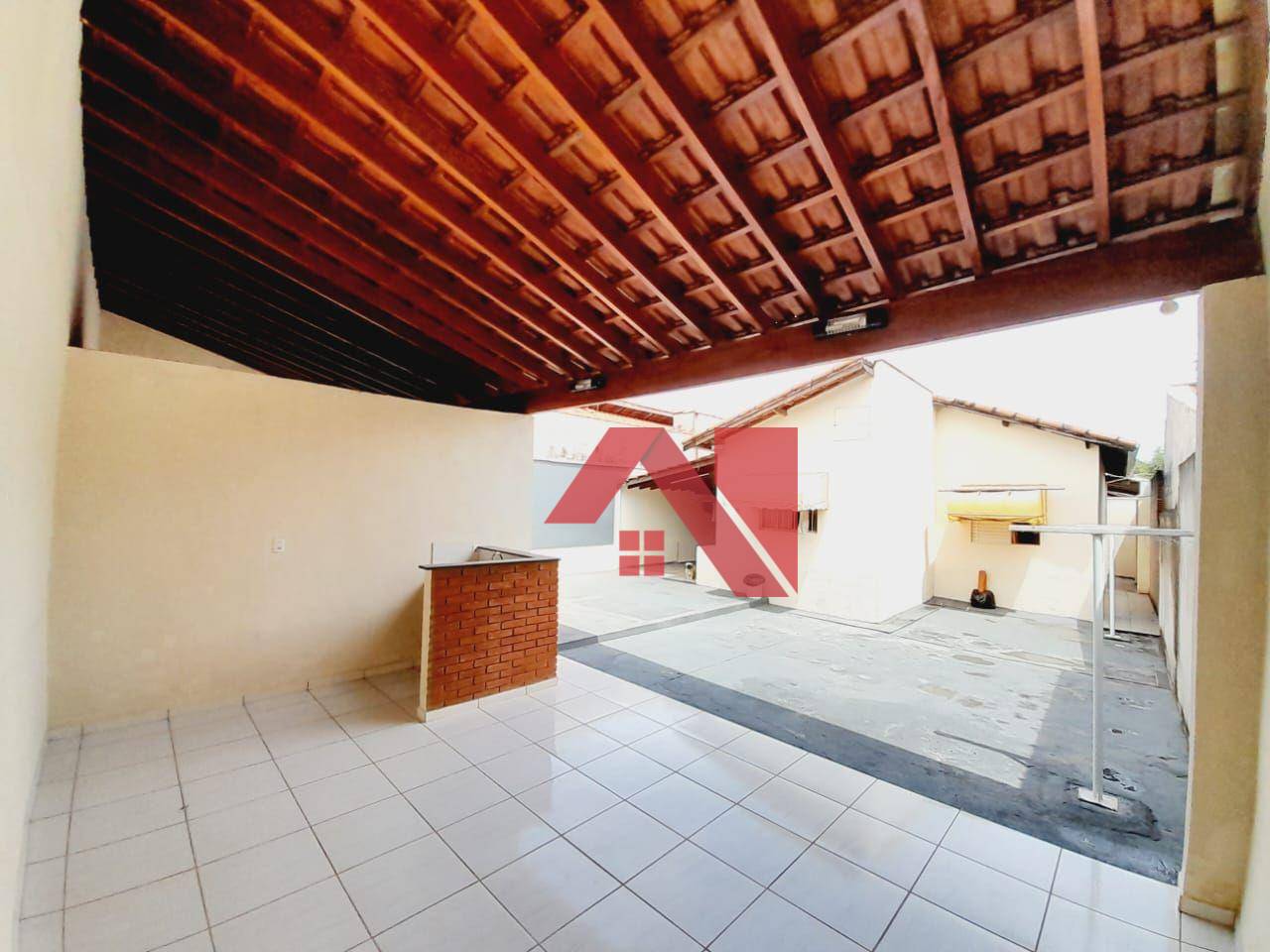 Casa à venda com 2 quartos, 110m² - Foto 11