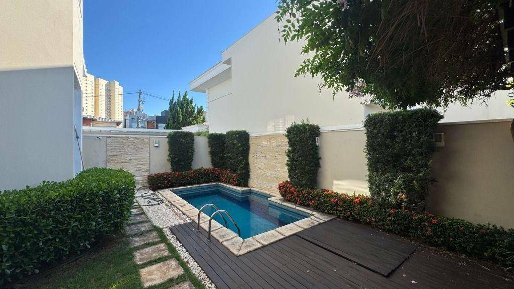 Casa de Condomínio à venda e aluguel com 3 quartos, 210m² - Foto 21