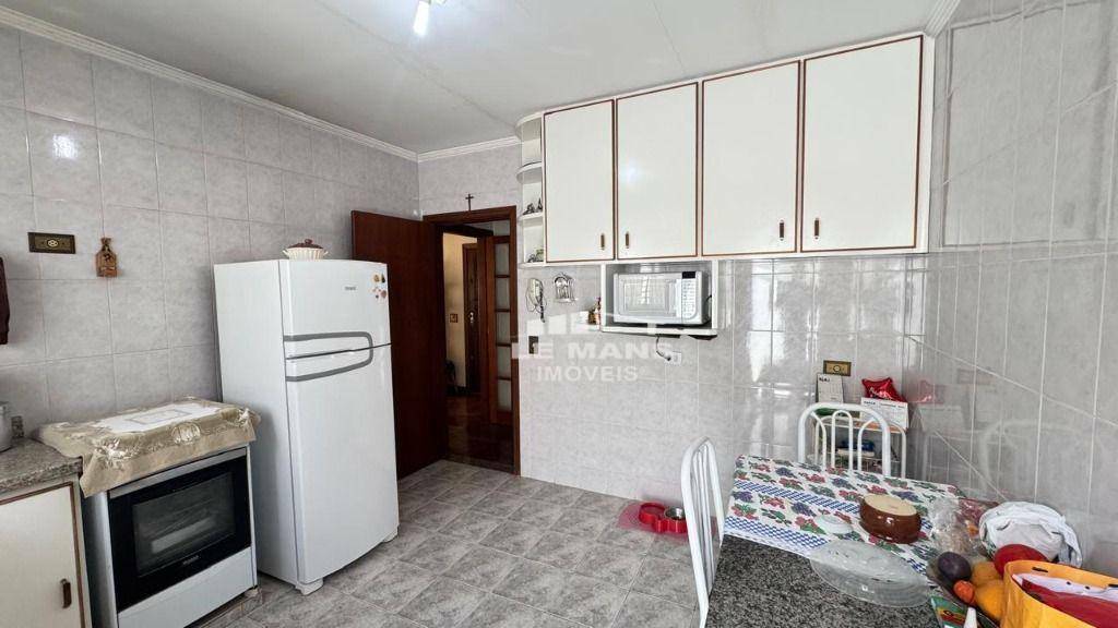 Casa à venda com 3 quartos, 125m² - Foto 11