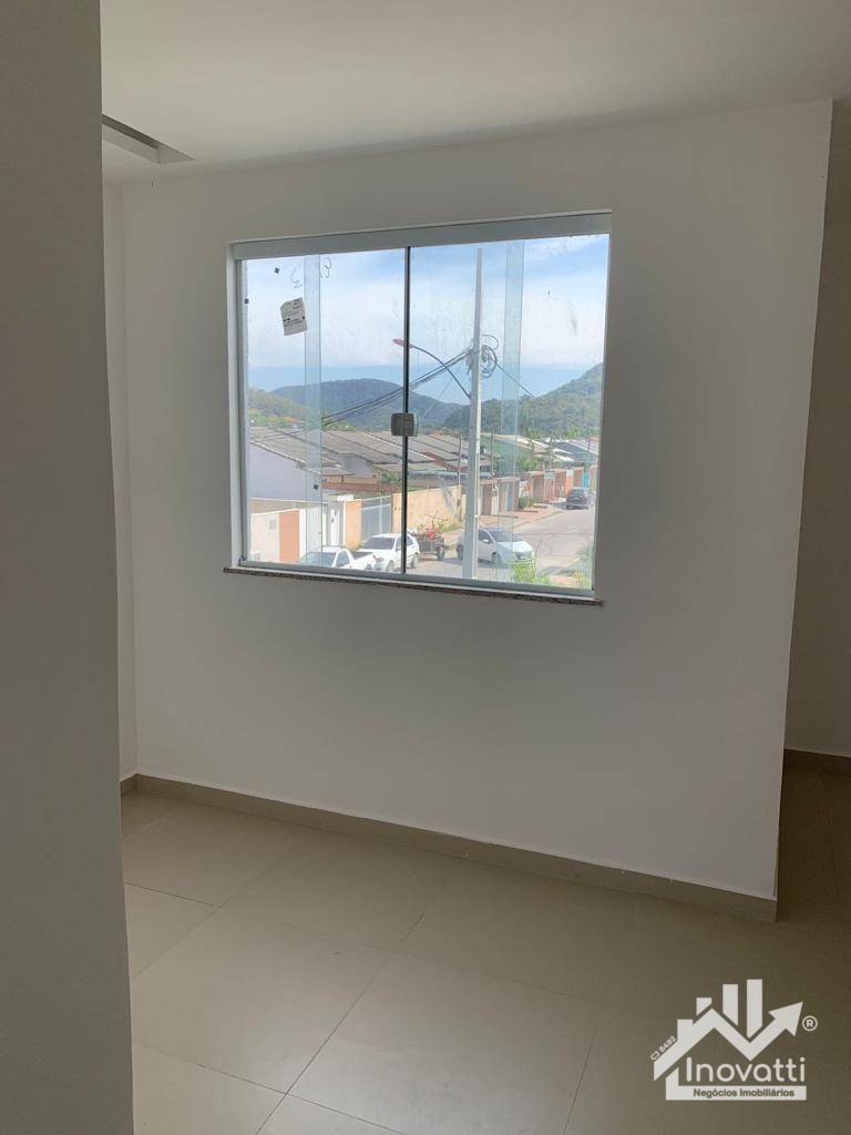 Casa à venda com 2 quartos, 93m² - Foto 12