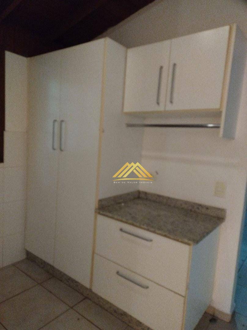 Casa à venda e aluguel com 3 quartos, 400m² - Foto 14