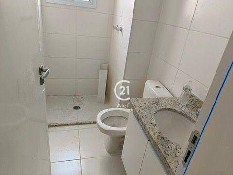 Apartamento para alugar com 2 quartos, 64m² - Foto 9