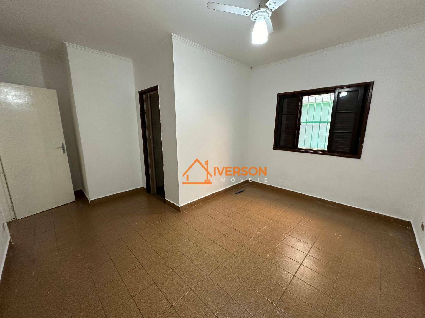 Casa à venda com 3 quartos, 110m² - Foto 6