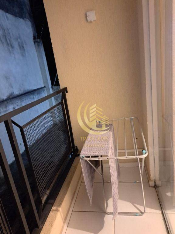 Apartamento à venda com 2 quartos, 60m² - Foto 15