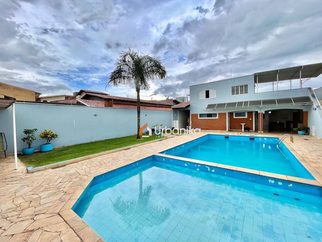 Sobrado, 2 quartos, 199 m² - Foto 1