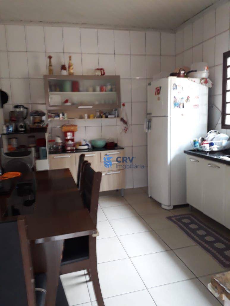 Casa à venda com 3 quartos, 170m² - Foto 4