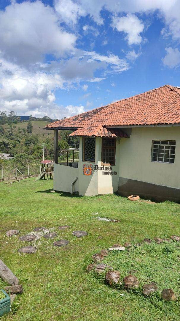 Chácara à venda com 3 quartos, 320m² - Foto 2