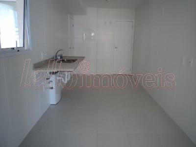 Apartamento à venda com 3 quartos, 264m² - Foto 3