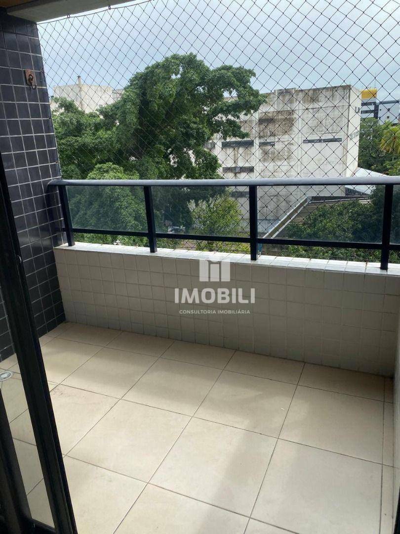 Apartamento à venda com 3 quartos, 97m² - Foto 4