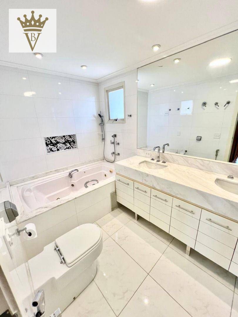 Apartamento para alugar com 3 quartos, 222m² - Foto 51