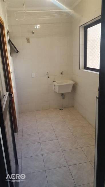 Apartamento à venda com 3 quartos, 120m² - Foto 6