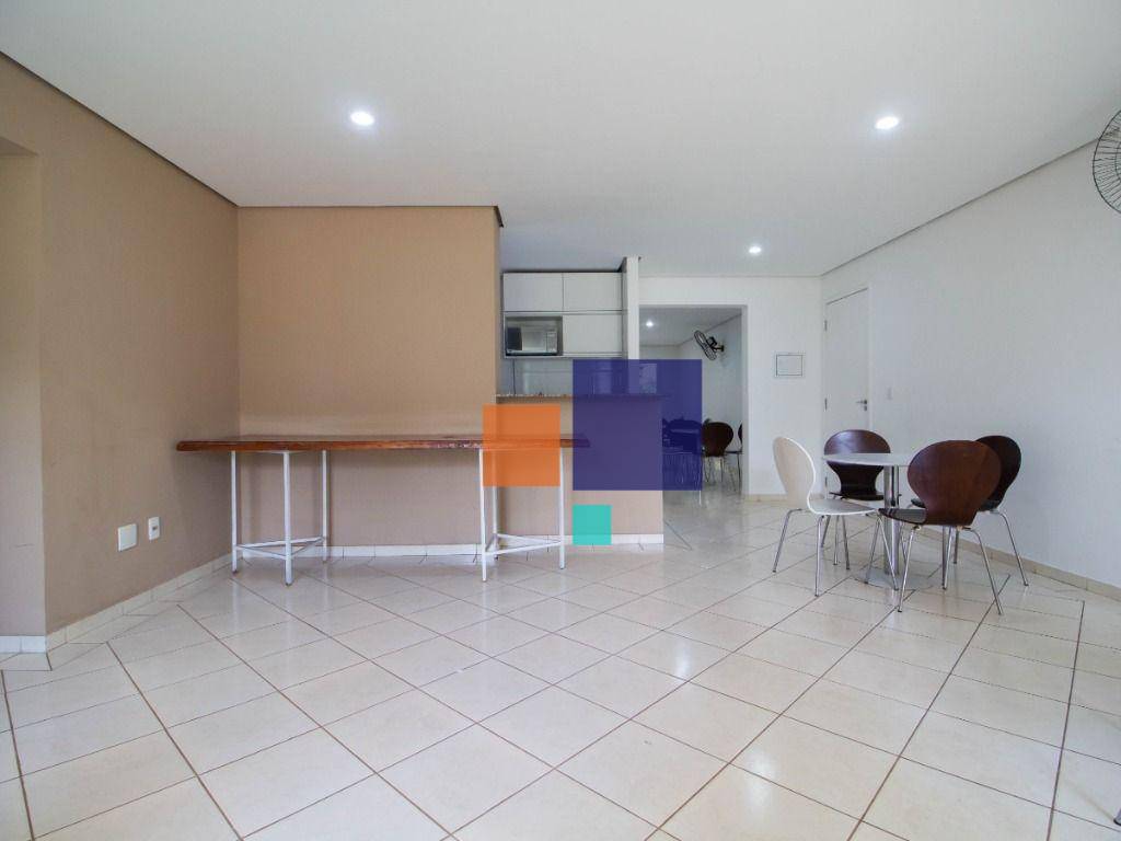 Apartamento à venda com 3 quartos, 75m² - Foto 20