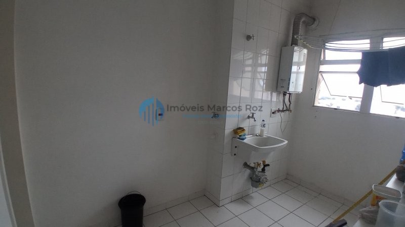 Apartamento à venda com 3 quartos, 119m² - Foto 18