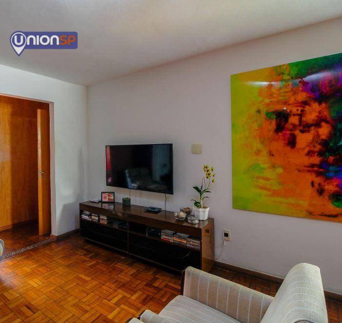 Apartamento à venda com 2 quartos, 68m² - Foto 4