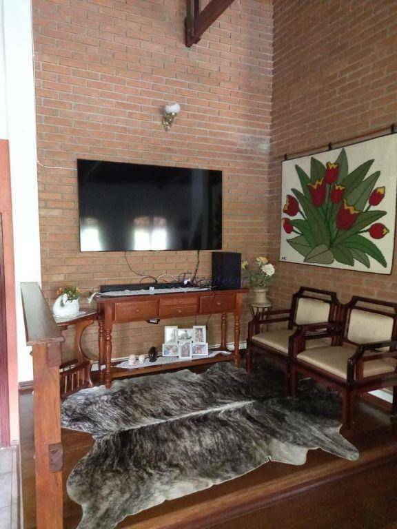 Chácara à venda com 4 quartos, 350m² - Foto 9