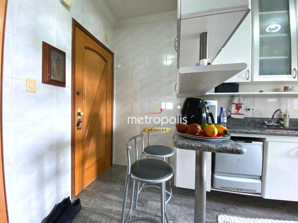 Apartamento à venda com 3 quartos, 107m² - Foto 6