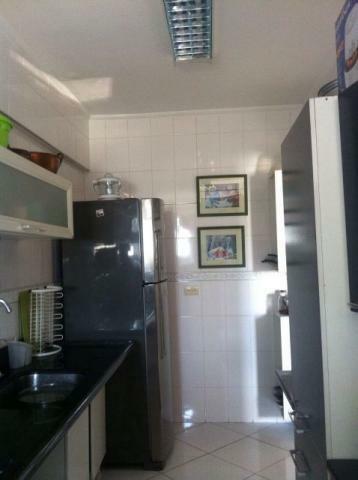 Apartamento à venda com 2 quartos, 80m² - Foto 2