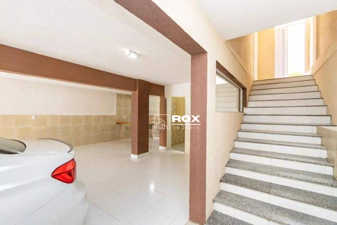 Casa de Condomínio para alugar com 3 quartos, 300m² - Foto 20
