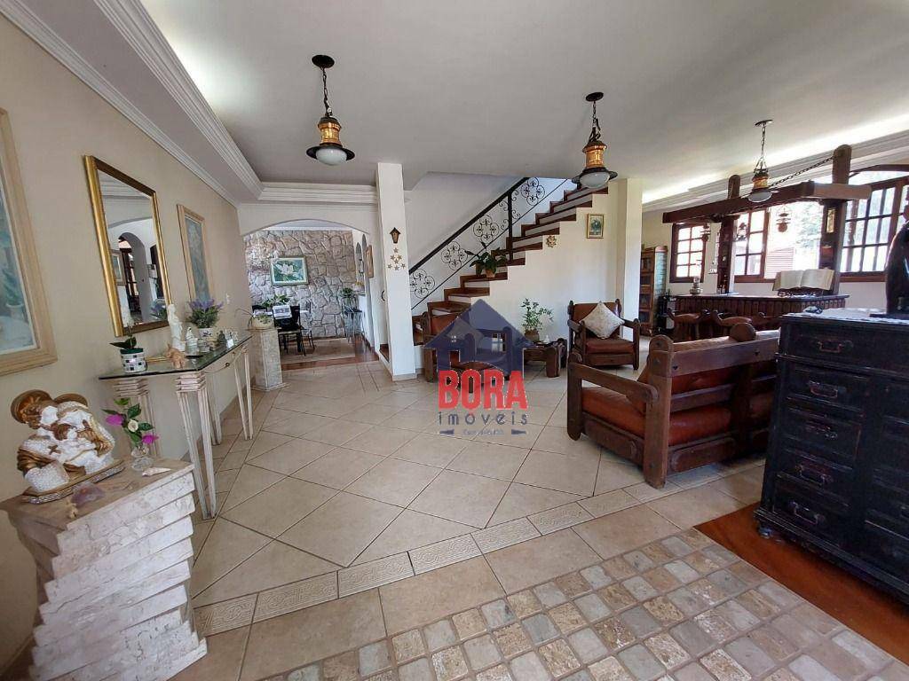 Casa à venda e aluguel com 3 quartos, 500m² - Foto 10