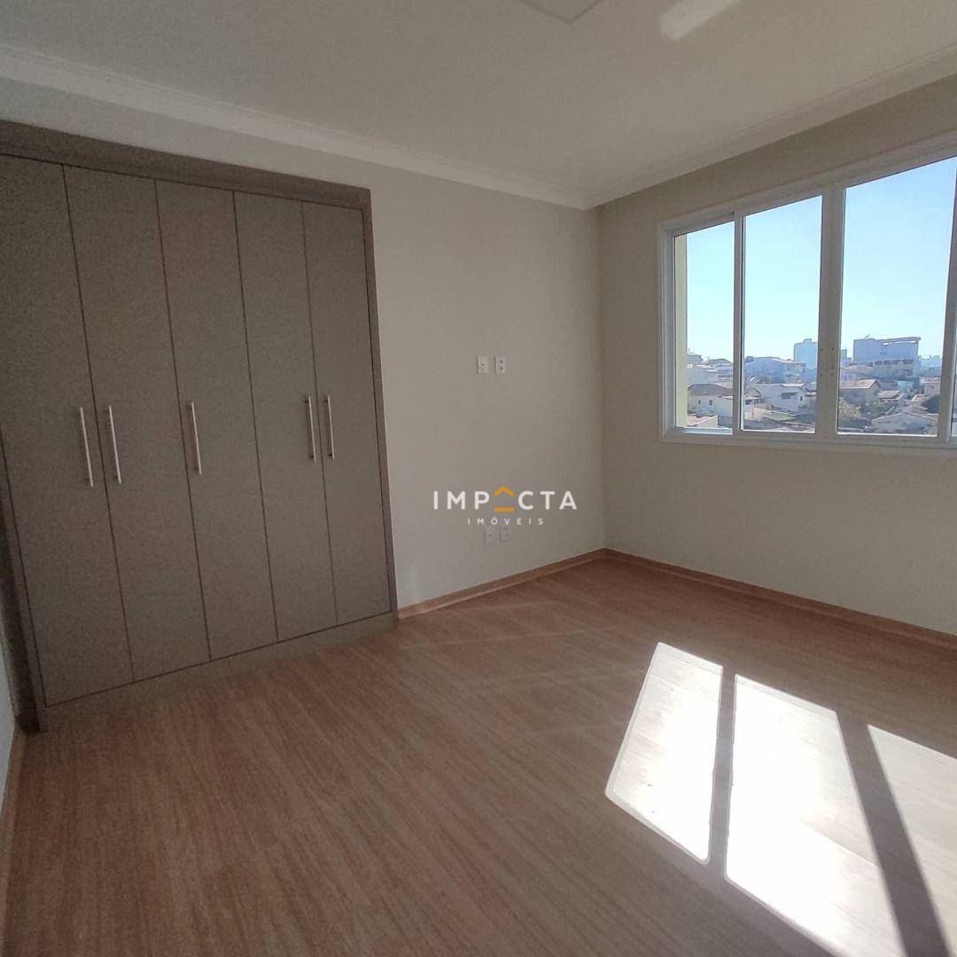 Apartamento à venda com 3 quartos, 130m² - Foto 31