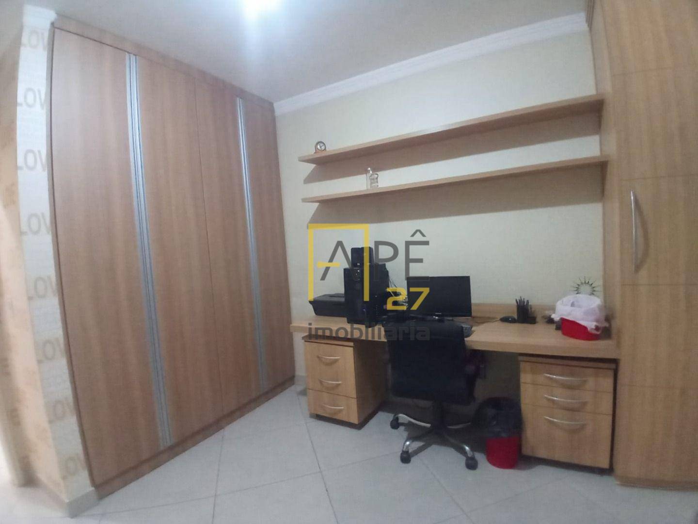 Apartamento à venda com 3 quartos, 130m² - Foto 19