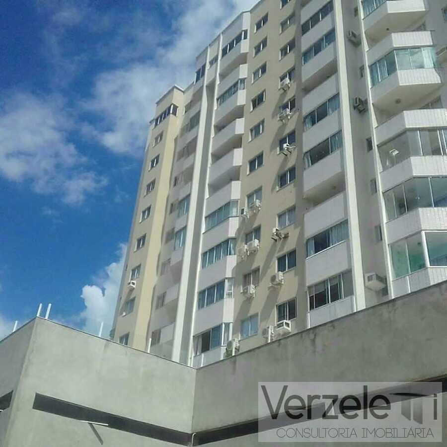 Apartamento à venda com 3 quartos, 123m² - Foto 2