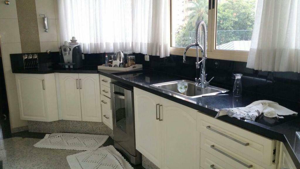 Apartamento à venda com 4 quartos, 342m² - Foto 9