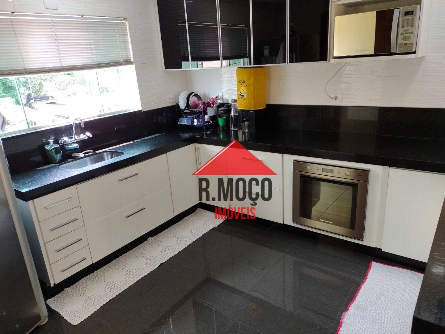 Sobrado à venda com 3 quartos, 247m² - Foto 11