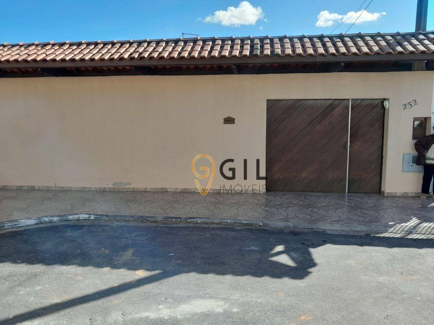 Casa à venda com 4 quartos, 150m² - Foto 2