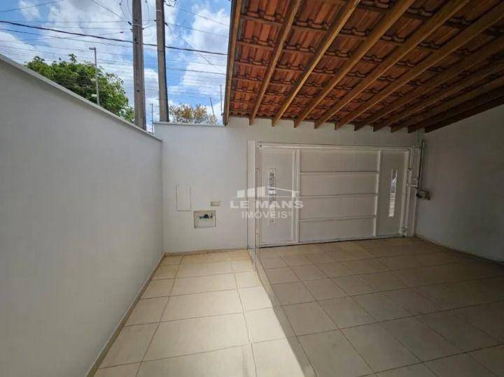 Casa à venda com 3 quartos, 120m² - Foto 3