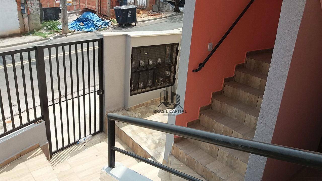 Sobrado à venda com 6 quartos, 197m² - Foto 4