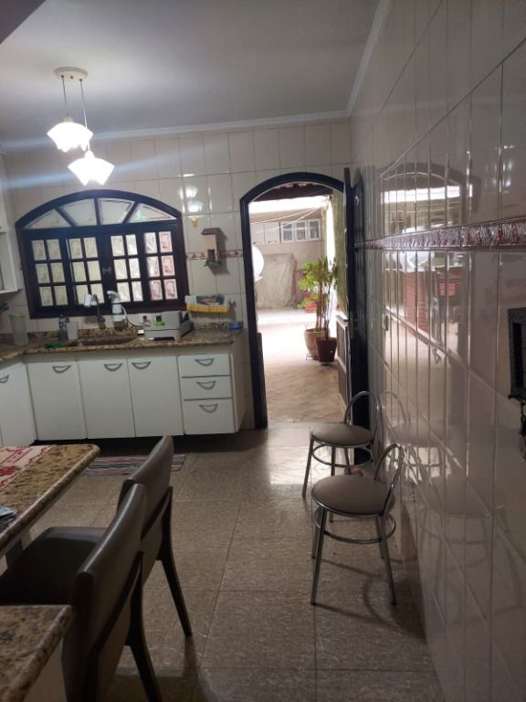 Sobrado à venda com 2 quartos, 70m² - Foto 9