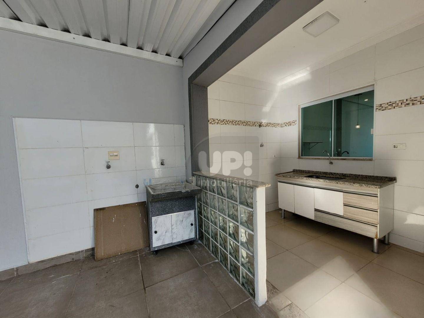 Casa à venda com 2 quartos, 100m² - Foto 10