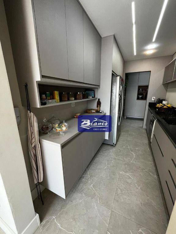 Apartamento à venda com 3 quartos, 165m² - Foto 10