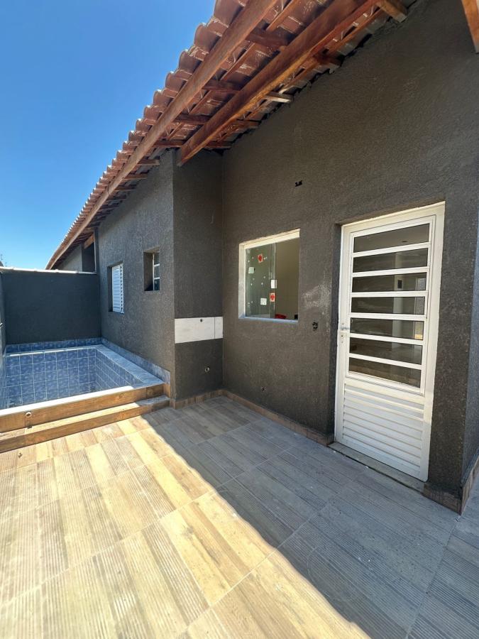 Casa à venda com 2 quartos, 46m² - Foto 1