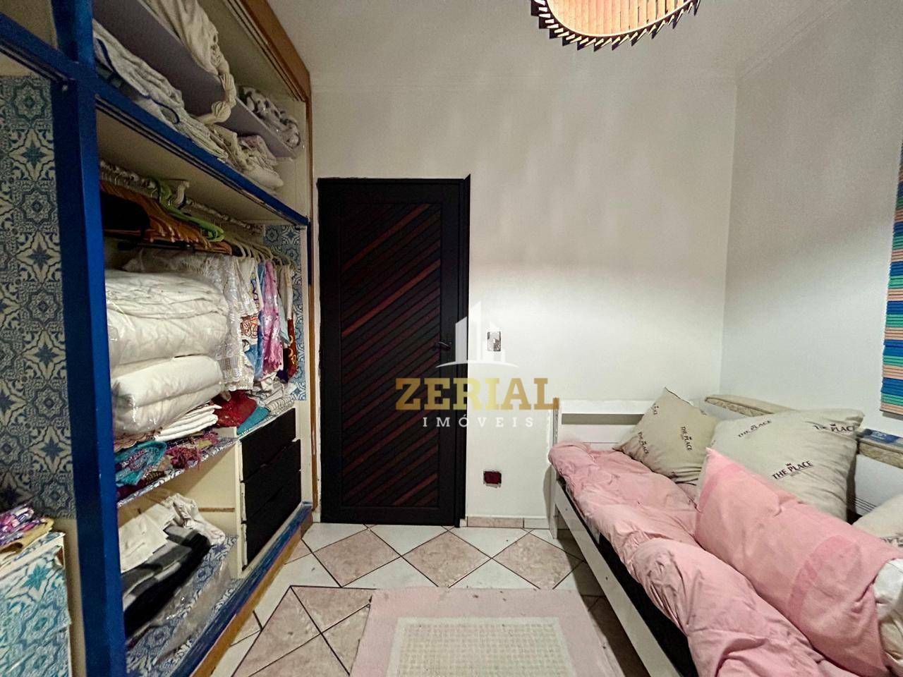 Sobrado à venda com 5 quartos, 300m² - Foto 22