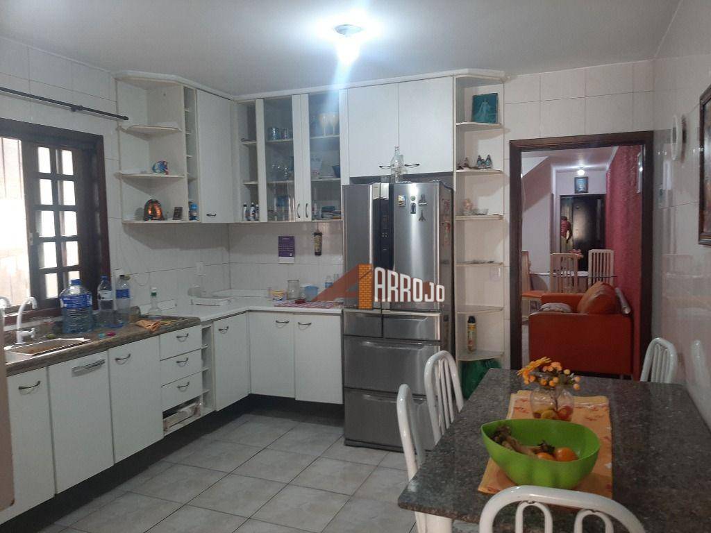 Sobrado à venda com 2 quartos, 97m² - Foto 8