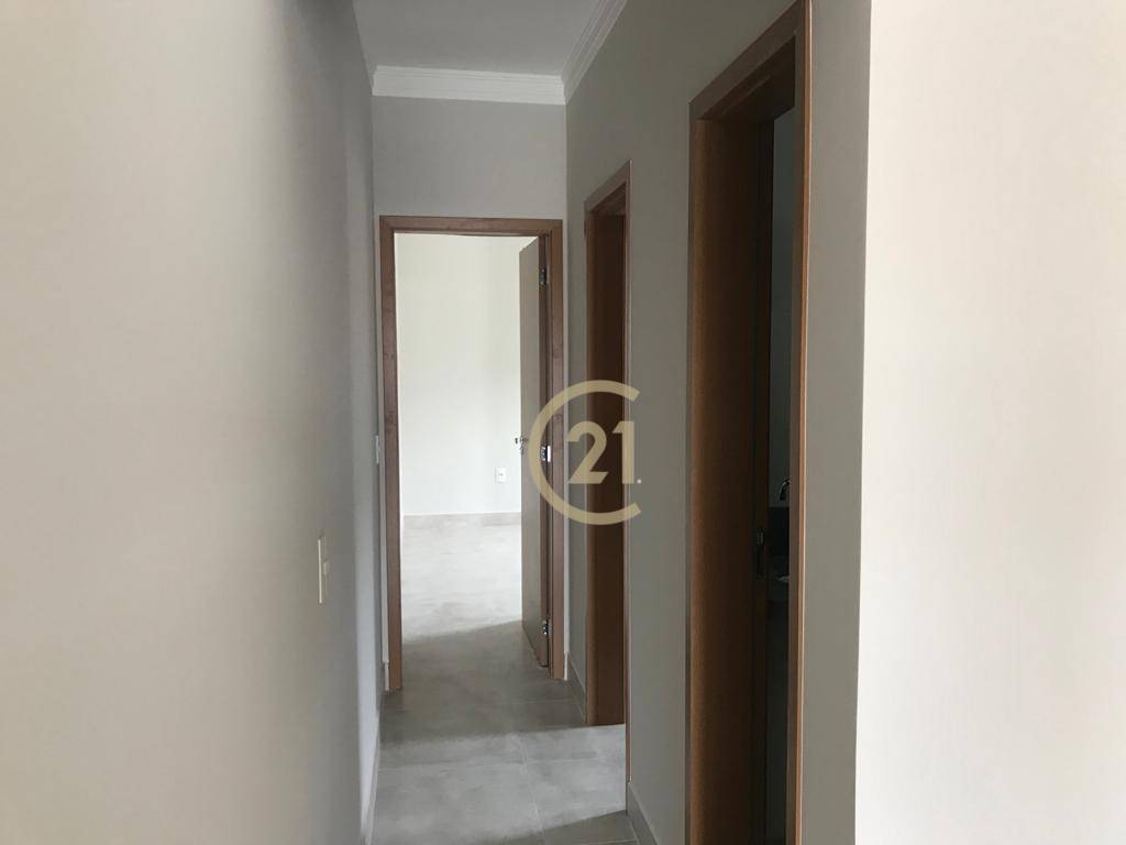 Casa à venda com 2 quartos, 66m² - Foto 5