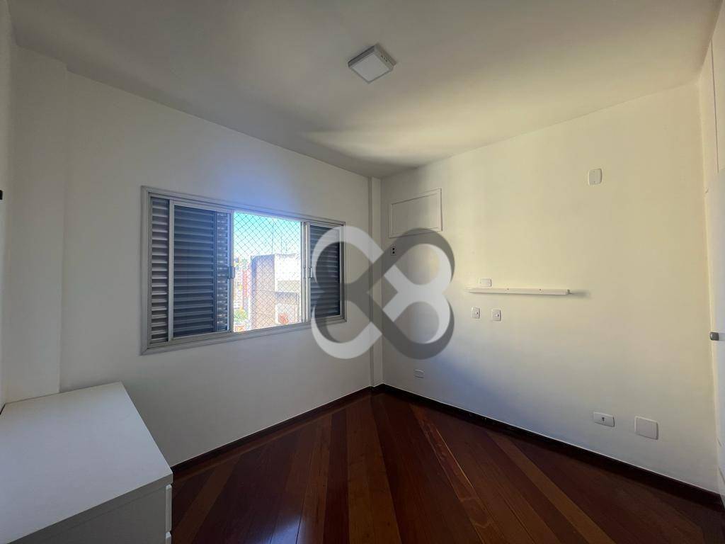 Apartamento à venda com 3 quartos, 208m² - Foto 23