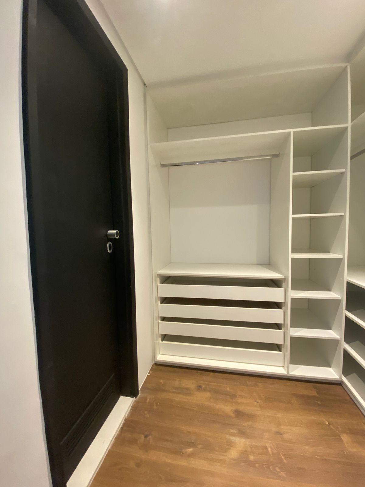 Apartamento à venda com 1 quarto, 105m² - Foto 11