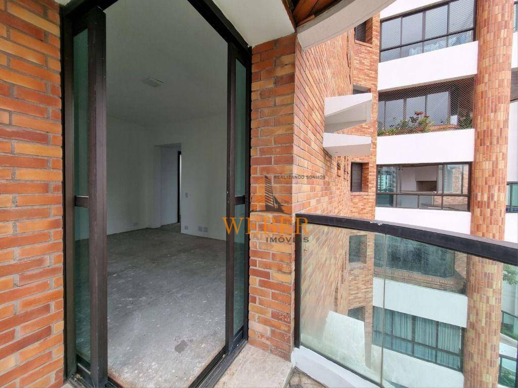 Apartamento à venda com 4 quartos, 236m² - Foto 40