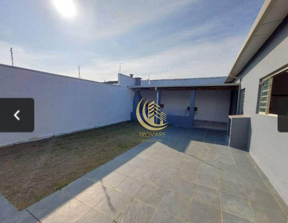 Casa à venda com 4 quartos, 186m² - Foto 1