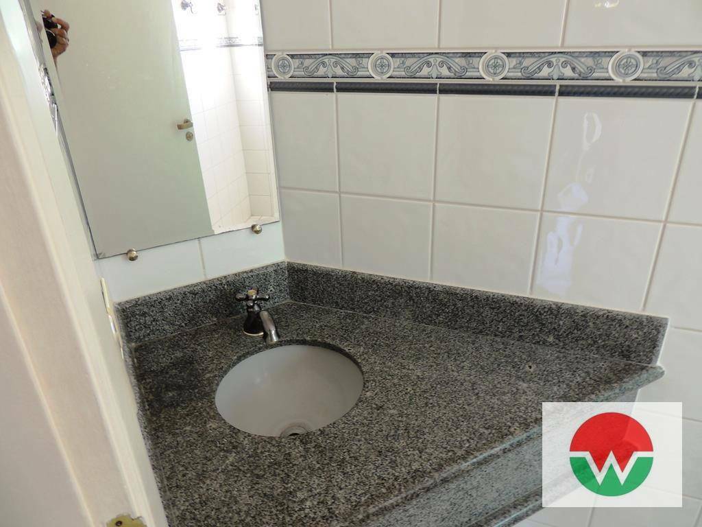 Casa de Condomínio à venda com 4 quartos, 400m² - Foto 15