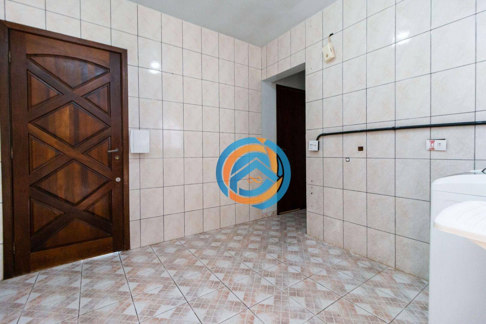 Sobrado à venda com 3 quartos, 180m² - Foto 17