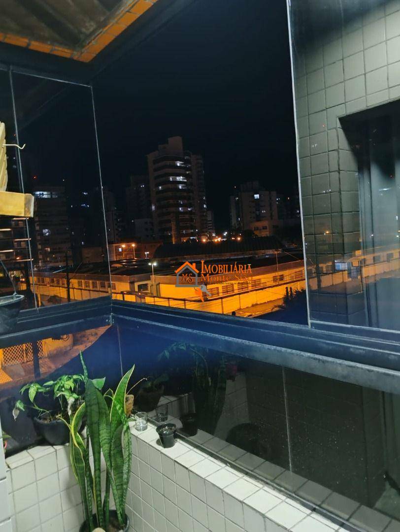 Apartamento para alugar com 2 quartos, 72m² - Foto 7